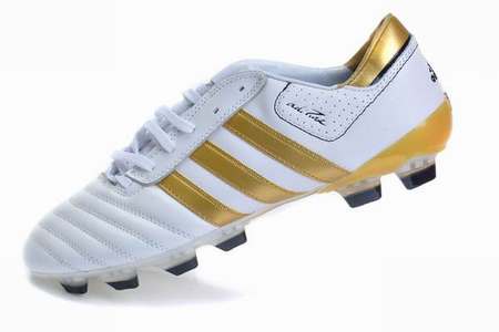 crampon foot terrain synthetique