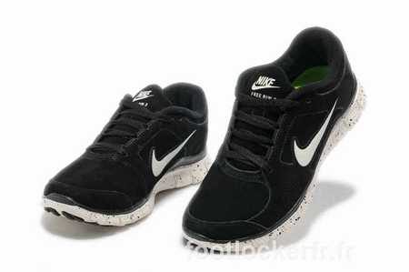 tenue running asics